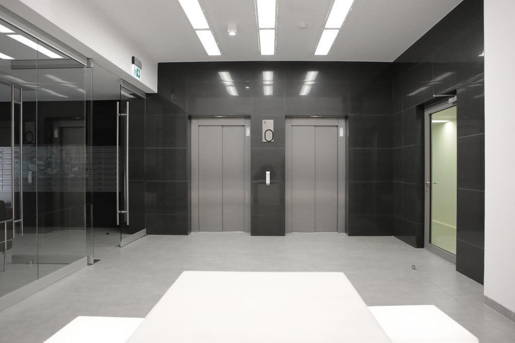 35 négyzetméteres stúdió Apartman 1 fürdőszobával Poznan Városközpont területén Kültér fotó