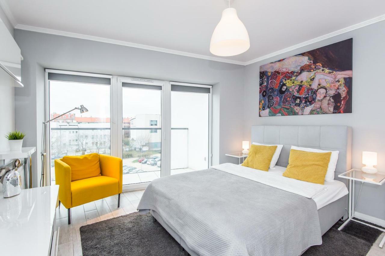 35 négyzetméteres stúdió Apartman 1 fürdőszobával Poznan Városközpont területén Kültér fotó